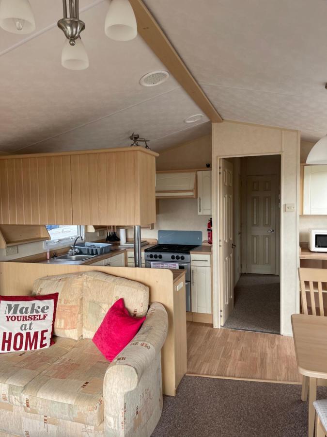 Beautiful 2-Bed Static Caravan ニュートン・スチュワート エクステリア 写真